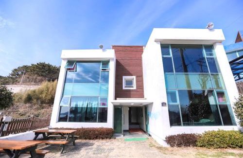 Suryuk House | Tongyeong Travel Guest Pension