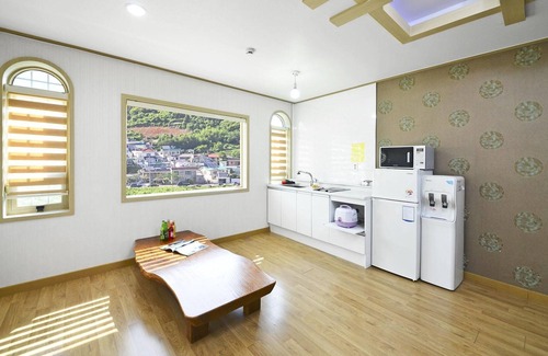 Sanyang-eup House | Tongyoung Macaio Pension