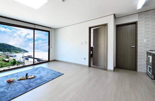 Sanyang-eup House | Tongyoung Misung Sweet Pension