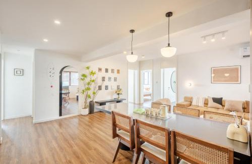 Xuhui Hotel | Tonight Homestay Jing'an Temple Shanghai Shenle Building