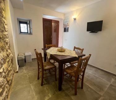 Zaccanopoli Apartment | Tony