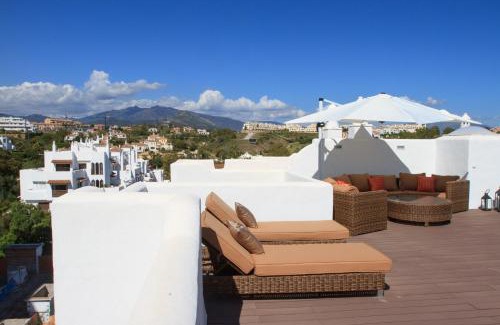 New Golden Mile Apartment | Top del Golf Hills