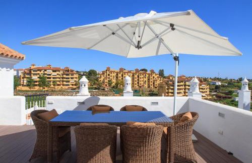 New Golden Mile Apartment | Top del Golf Hills