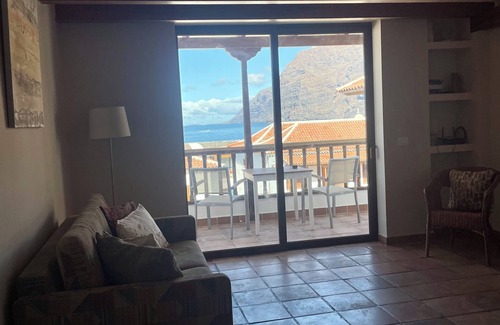 Los Gigantes Apartment | Top location. Apartment with sea view 2 minutes to the beach and marina.