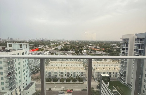 Highland Garden Condo | Top-Floor 2/2 Furnished Apt w/View, Amenities, Parking — Month-to-Month!