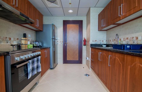 Rumailah Apartment | Top Floor Luxury 2BR Beach Apartment with Full Sea View