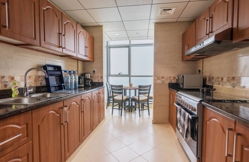 Rumailah Apartment | Top Floor Luxury 2BR Beach Apartment with Full Sea View