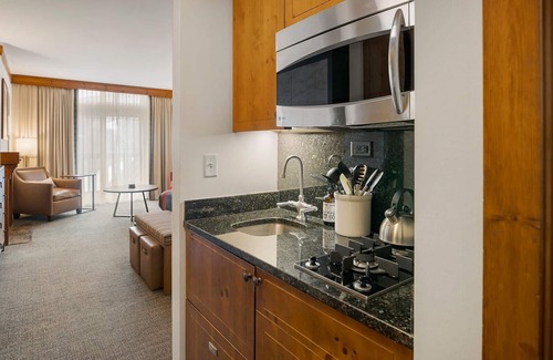 Stowe Area Apartment | Top Floor Ski in/out Lodge at Spruce Peak