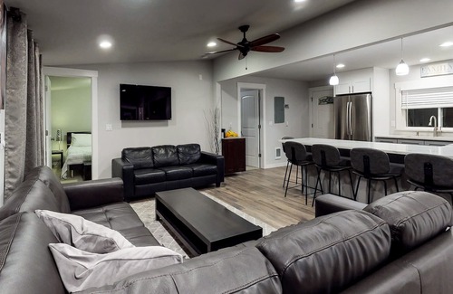 Manson House | Top-floor studio w/ partial lake view & dog-friendly cottage - near town & lake!