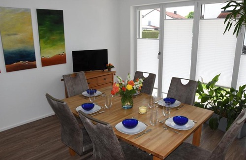 Ebersberg District Apartment | Top-Moderne und geräumige Ferienwohnung