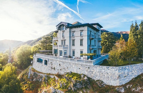 Pigra Villa | Top of the hill luxury villa with pool overlooking Lake Como! - Villa Peduzzi