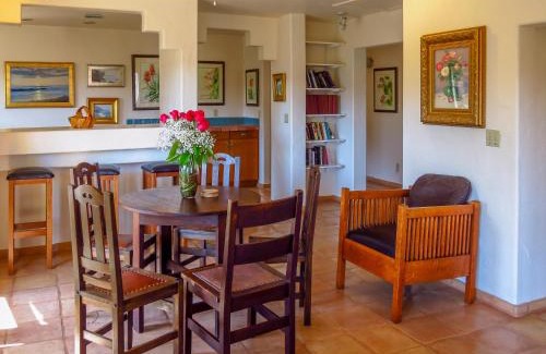 Sylvia Park Bed & Breakfast | Topanga Canyon Inn Bed and Breakfast