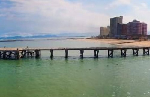 Strand Hotel | Topaz