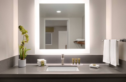 Westside Santa Cruz Hotel | Torch Lite Inn