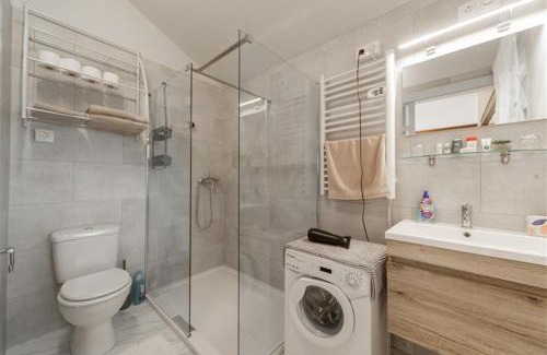 Salgotarjan House | Tornácos Vendégház