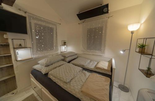 Salgotarjan House | Tornácos Vendégház