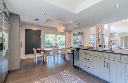 Austin House | Toro Canyon - 10 min. downtown/Heated or Cooled Pool/Hot Tub/More