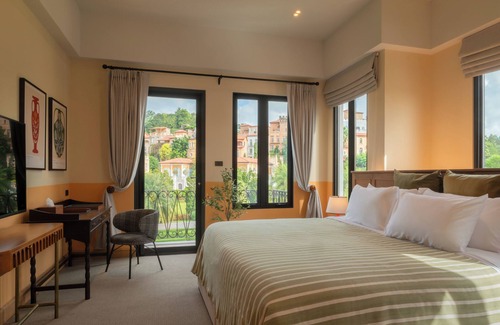 Pong Ta Long Hotel | Toscana Valley Hotel Portofino