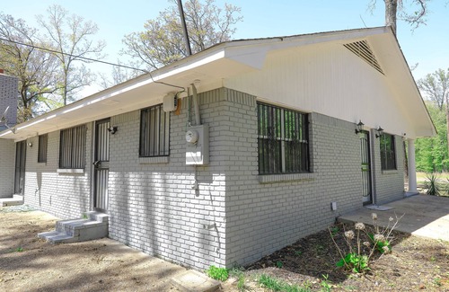 Tougaloo House | Totally Renovated Home in the Luxurious Lakeover Community