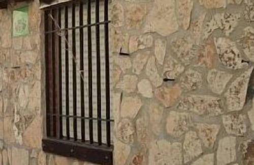 Buenache de la Sierra Cottage | Tourist Accommodation Fuente del Gamellón