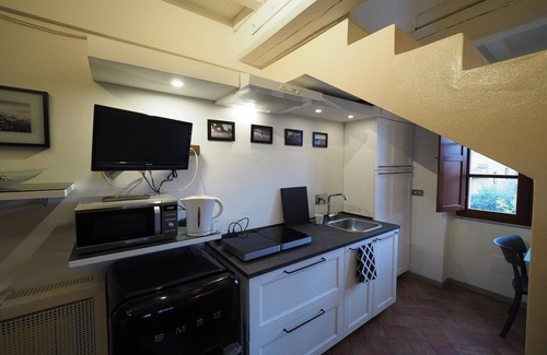 Gambassi Terme Apartment | Tower Apartment in Tuscany near San Gimignano