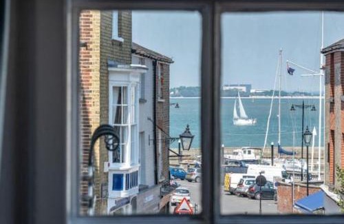 Cowes House | Tower House, Cowes Old Town
