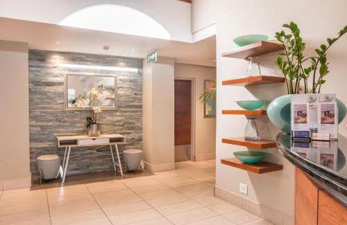 Constantia Kloof Hotel | Town Lodge Roodepoort