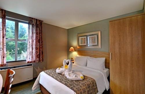 Constantia Kloof Hotel | Town Lodge Roodepoort