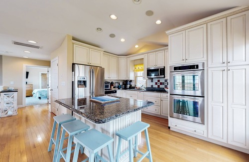 Fenwick Island House | Town of Fenwick island home on the water with dock & central A/C - dogs OK