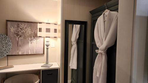 Blairsville Apartment | Town Square Retreat