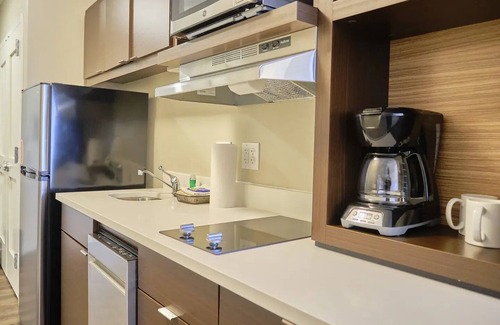 Aberdeen House | Towneplace Suites By Marriott