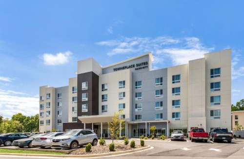 Greensboro Hotel | TownePlace Suites by Marriott Greensboro Coliseum Area