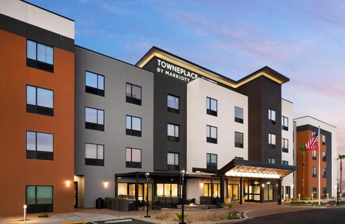 Las Vegas Hotel | TownePlace Suites by Marriott Las Vegas North I-15