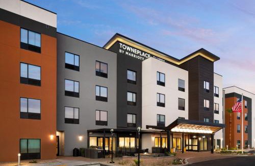 Las Vegas Hotel | TownePlace Suites by Marriott Las Vegas North I-15