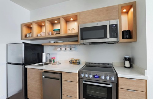 Tomball Hotel | TownePlace Suites by Marriott® Houston Tomball