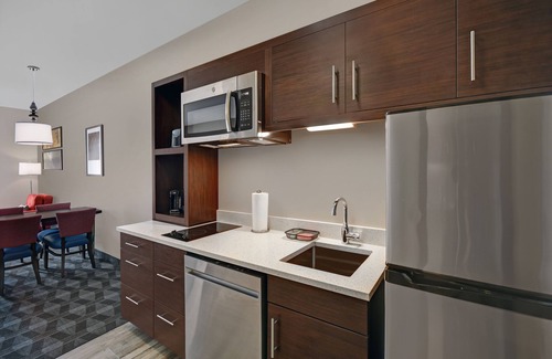 Wyoming Hotel | TownePlace Suites by Marriott Grand Rapids Wyoming
