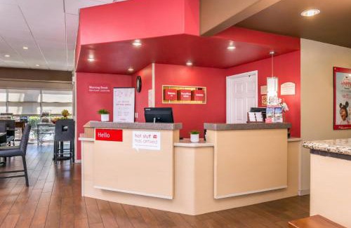 Platinum Triangle Hotel | TownePlace Suites by Marriott Anaheim Maingate Near Angel Stadium