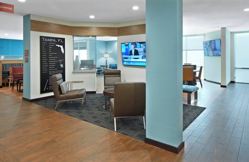Fairoaks Manhattan Manor Hotel | TownePlace Suites by Marriott Tampa South