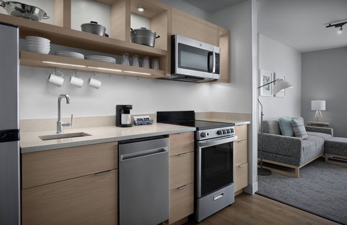 Biggar Hotel | TownePlace Suites by Marriott Fort Myers Gulf Coast