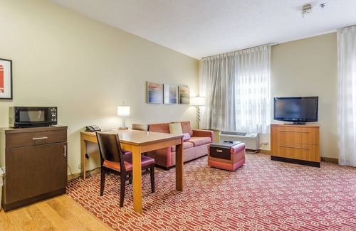 Bedford Hotel | TownePlace Suites Dallas Bedford