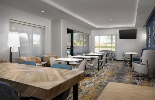 DeSoto Hotel | TownePlace Suites Dallas DeSoto