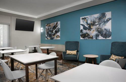 DeSoto Hotel | TownePlace Suites Dallas DeSoto