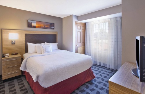Eagan Hotel | TownePlace Suites Marriott Minneapolis St Paul AirportEagan