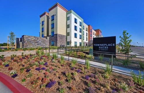 RP Sports Complex Hotel | TownePlace Suites Sacramento Airport Natomas