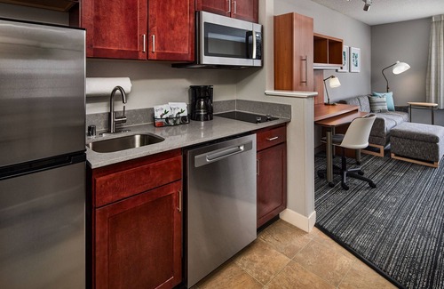 Southeast Colorado Springs Hotel | TownePlace Suites Colorado Springs South