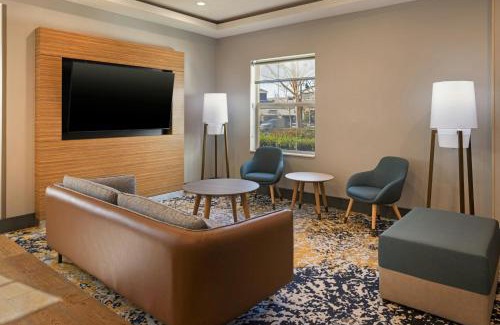 Rancho Cucamonga Hotel | TownePlace Suites by Marriott Ontario Airport