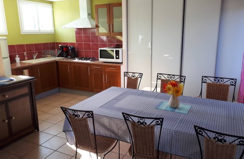 Guingamp House | Townhome