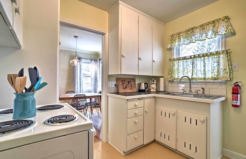 Bozeman House | Townhome w/Fast & New WiFi - Walk to Downtown!