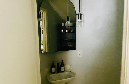 Garland House | Townhome with Hot Tub-Grand Ways Stay- Clarissa Pl