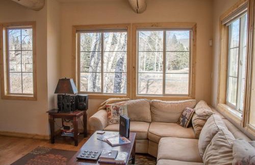 Ketchum House | Townhomes at River Run Unit E